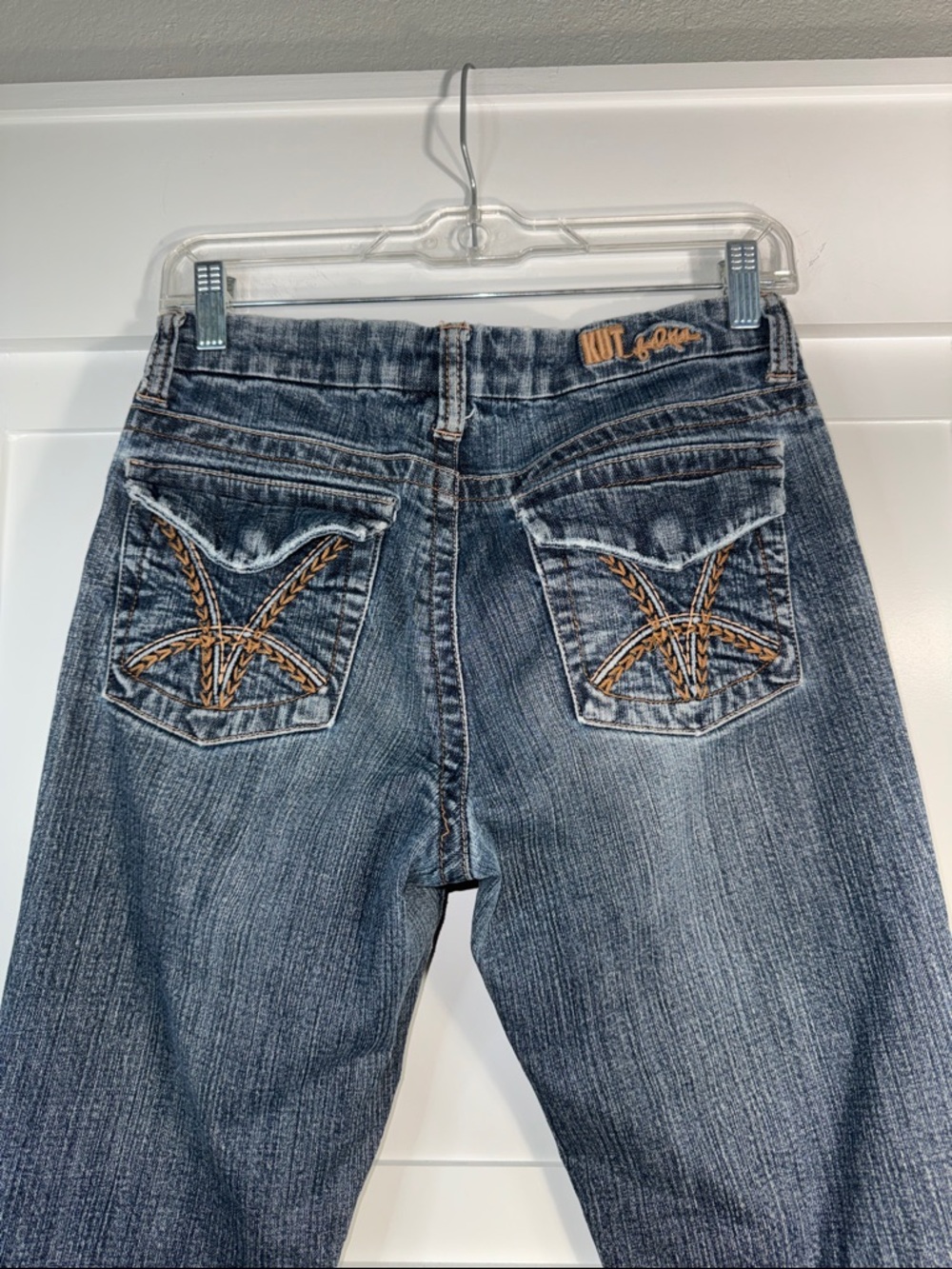 Kut from the Kloth Women's Dark Wash Bootcut Jeans - size 4 - Picture 4 of 7